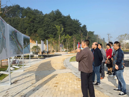 县政协组织开展我县“水美城市”项目建设情况视察